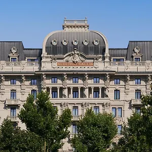 Hotel Excelsior Gallia, A Luxury Collection Hotel,, Milão