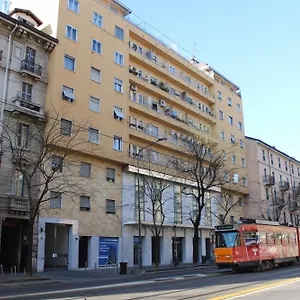 Hotel America, Milão