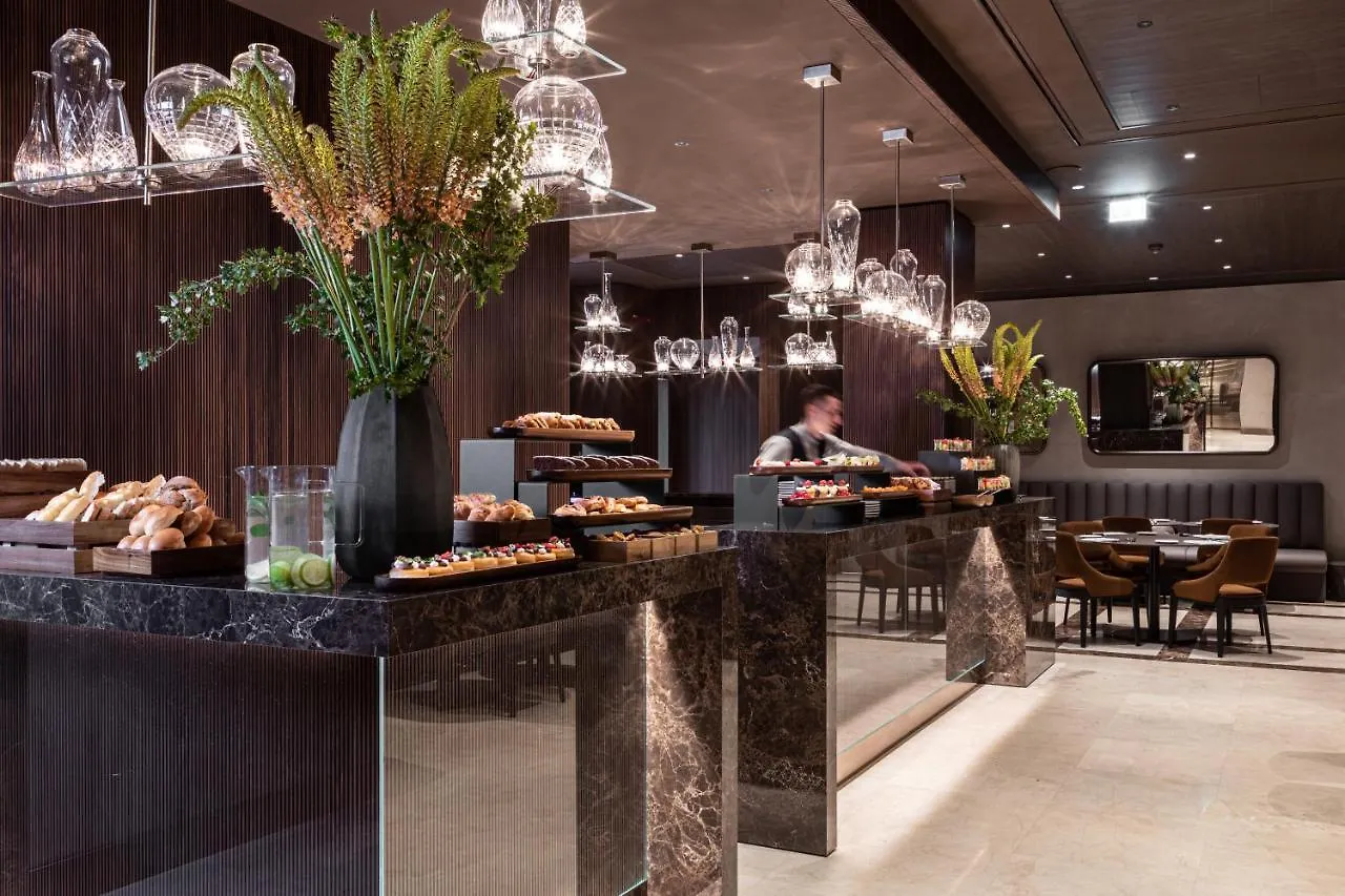 Hotel Cristoforo Colombo Milano 4*,
